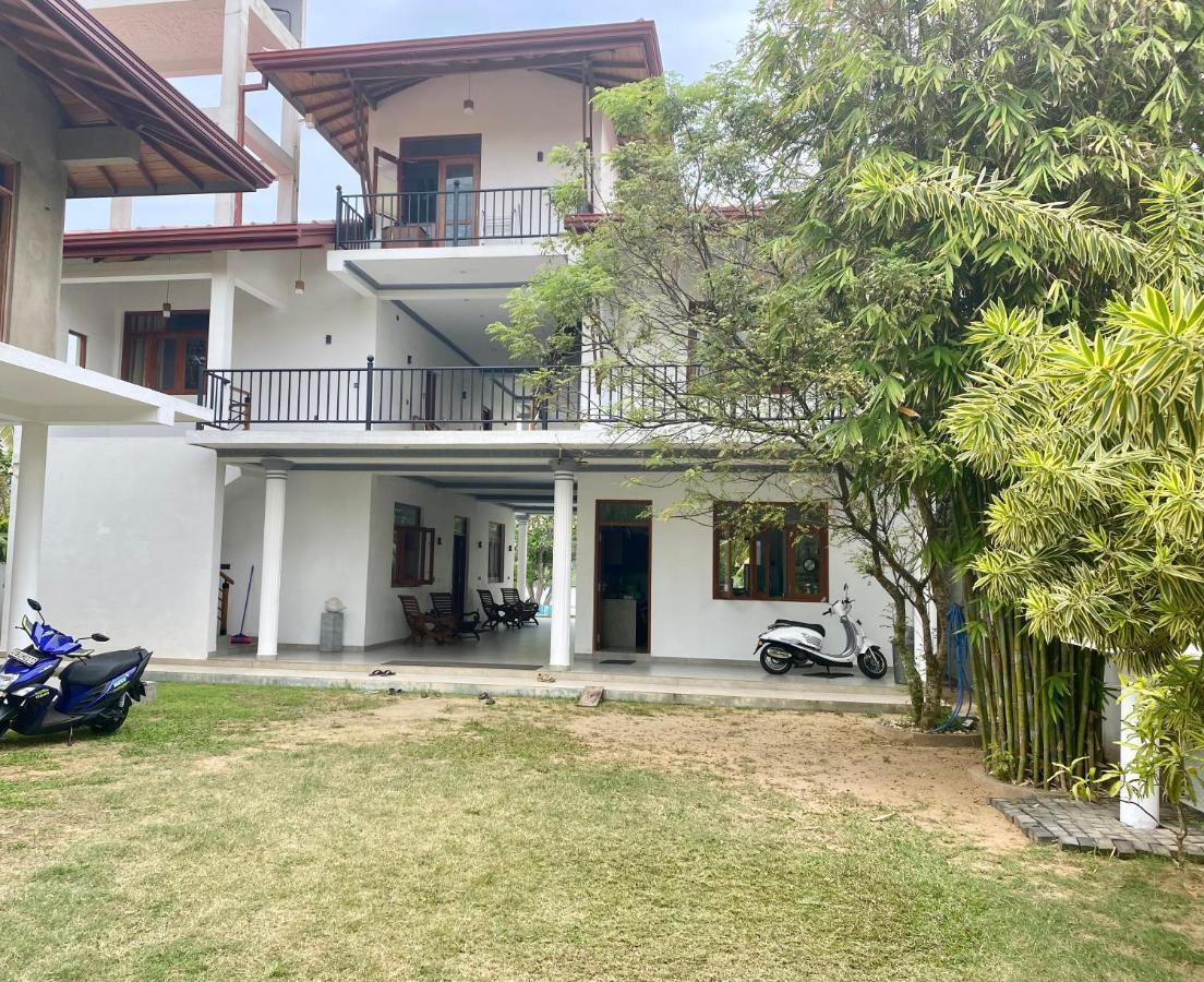 Villa Riverside Aluthgama Extérieur photo