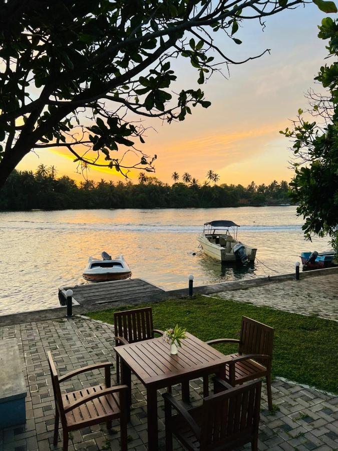 Villa Riverside Aluthgama Extérieur photo