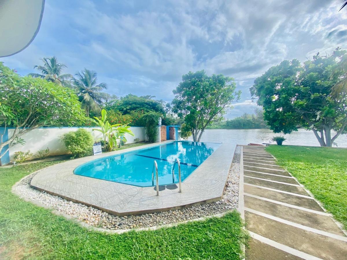 Villa Riverside Aluthgama Extérieur photo