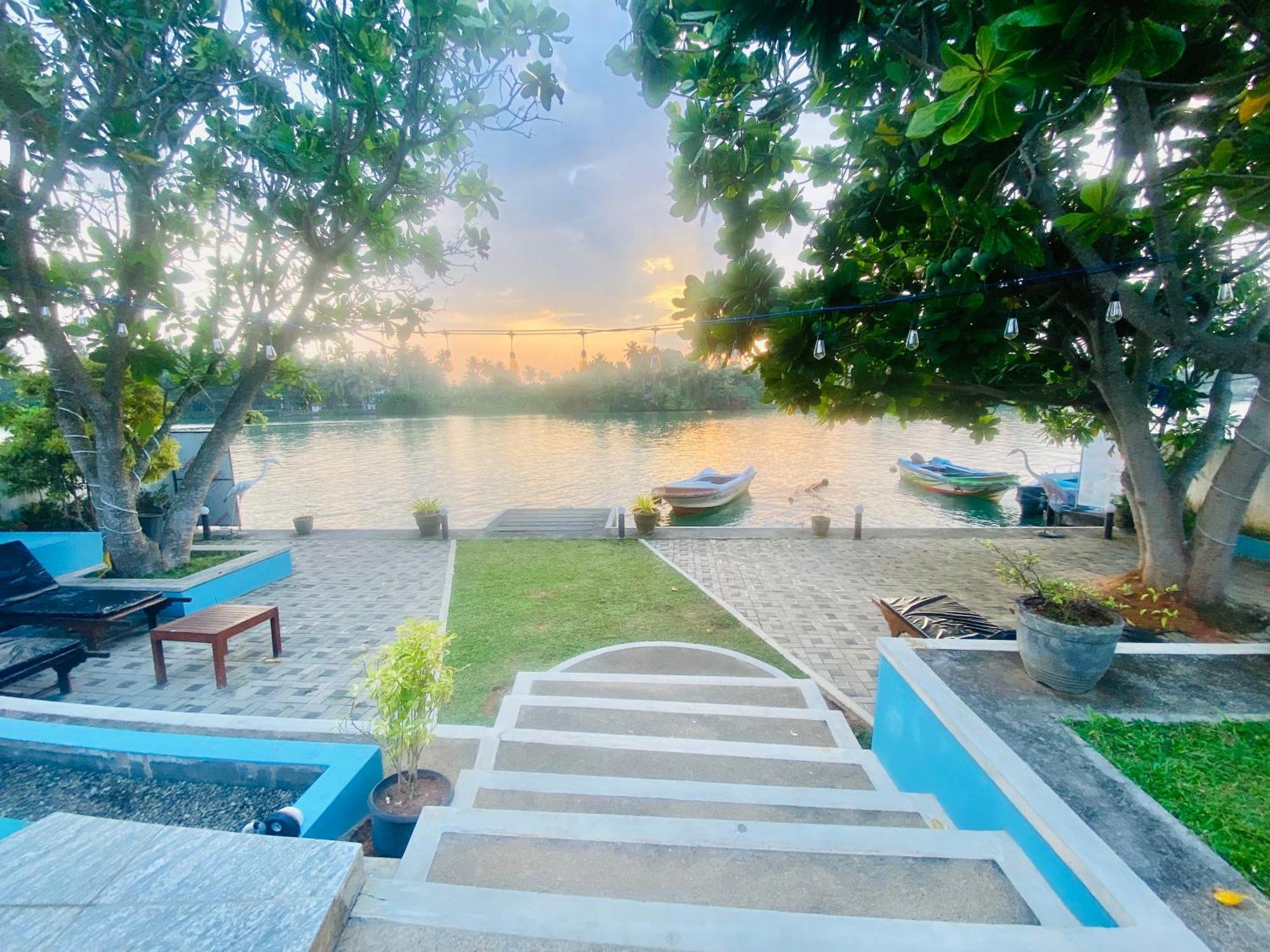 Villa Riverside Aluthgama Extérieur photo